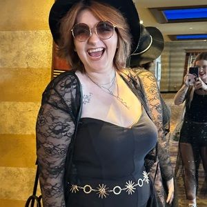 Meet your Posher, Emma